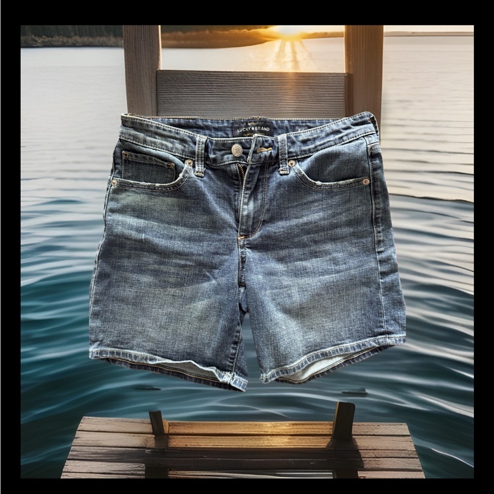Lucky‎ Brand Women Denim Shorts Blue Distressed Size 2/26 Casual Summer